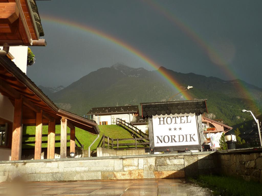 Hotel Nordik Санта Катерина Валфурва Екстериор снимка